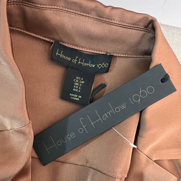 House of Harlow Short Sleeve Collar Button Down Satin Brown Crop Blouse Sz S NWT - Picture 9 of 12